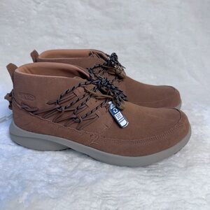 Keen Men's Uneek Chukka Sneakers size 11.5 NEW